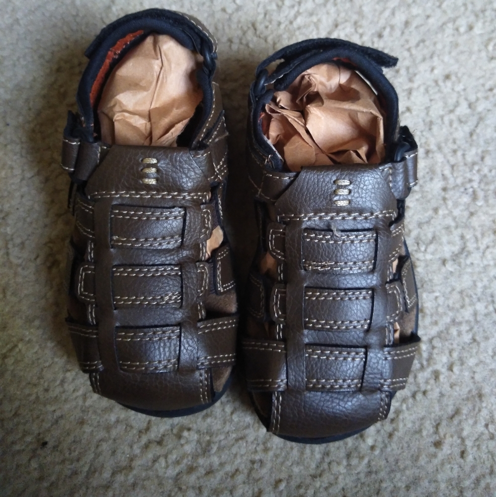 Boys okie dokie sandals